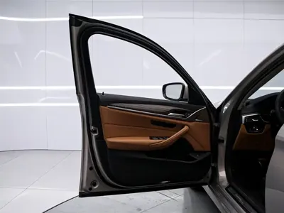 BMW 5 Series 2019, 77000 км, за 148000 CNY - фото 11