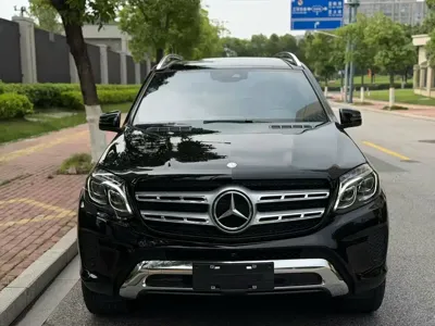 Mercedes-Benz GLS 2017, 15000 км, за 399500 CNY