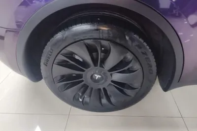 Tesla Model Y 2022, 65000 км, за 182382.72 CNY - фото 16