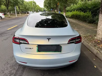 Tesla Model 3 2023, 117000 км, за 123800 CNY