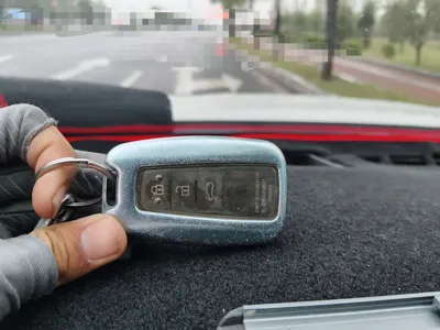 Toyota Camry 2019, 94900 км, за 102416.78 CNY - фото 9