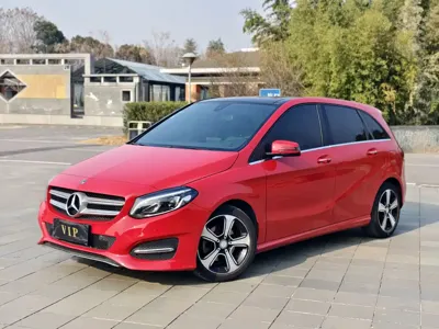 Mercedes-Benz B-Class · 2017 год
