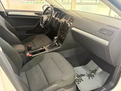 Volkswagen Golf EV 2020, 50000 км, за 55800 CNY - фото 11