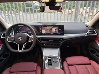 BMW 3 Series 2026, 3000 км, за 208000 CNY