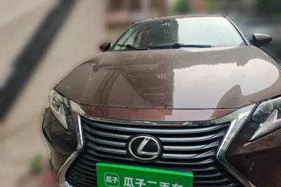 Lexus ES 2015, 106199 км, за 85807 CNY