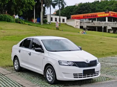 Skoda Rapid 2016, 115000 км, за 19800 CNY