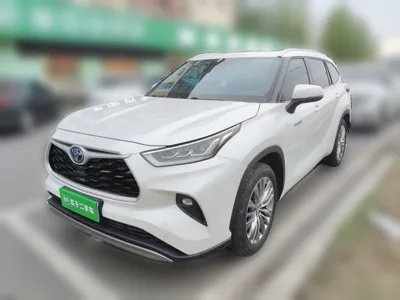 Toyota Highlander · 2022 год