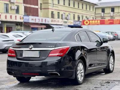 Buick LaCrosse 2015, 130000 км, за 26800 CNY