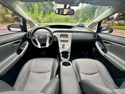 Toyota Prius 2013, 82300 км, за 63800 CNY - фото 12