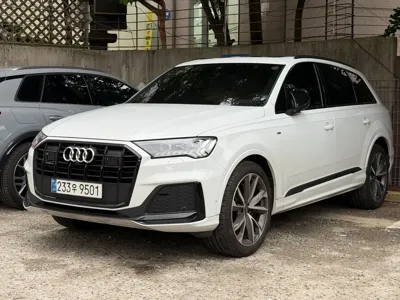 Audi Q7 · 2023 год