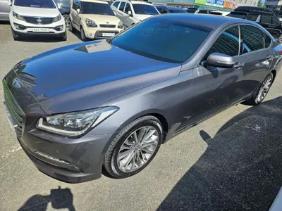 Hyundai Genesis 2015, 135190 км, за 10800000 KRW - фото 2