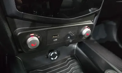KG_Mobility_Ssangyong TIBOLI 2017, 142447 км, за 6400000 KRW - фото 12