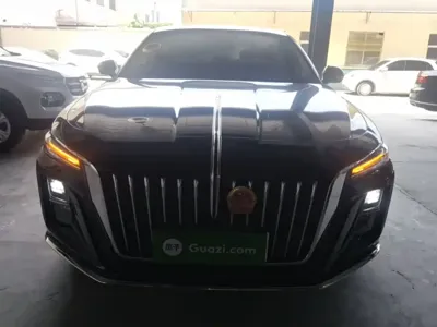Hongqi Hongqi H5 2025, 19300 км, за 90200 CNY