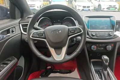 Chevrolet Monza 2019, 118500 км, за 42004.65 CNY - фото 13