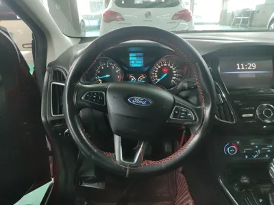 Ford Focus 2017, 73500 км, за 36926.57 CNY - фото 10