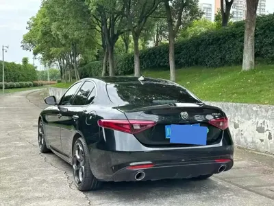 Alfa Romeo Giulia 2020, 58000 км, за 98800 CNY - фото 7