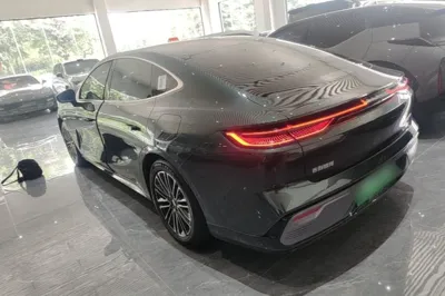 Geely Galaxy Galaxy 8 2025, 18700 км, за 118169.1 CNY