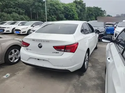 Buick Verano 2017, 88100 км, за 29900 CNY