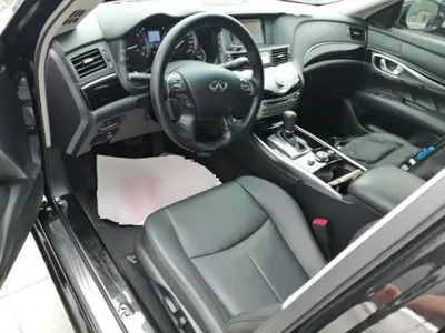 Infiniti Q70 2018, 116600 км, за 75800 CNY - фото 10