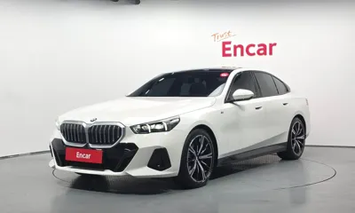 BMW 5-Series · 2024 год