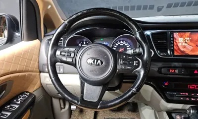 Kia Canival 2015, 138245 км, за 13500000 KRW - фото 11