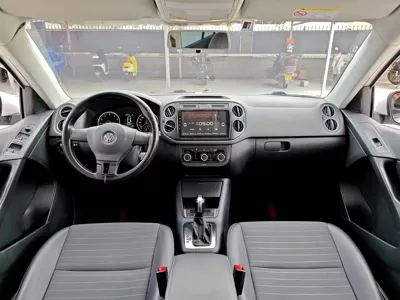 Volkswagen Tiguan 2019, 107000 км, за 48800 CNY - фото 8