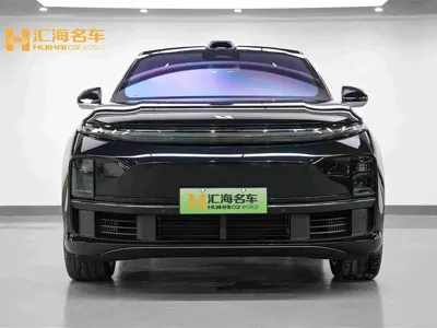 Li Auto Li L7 2026, 15300 км, за 261800 CNY