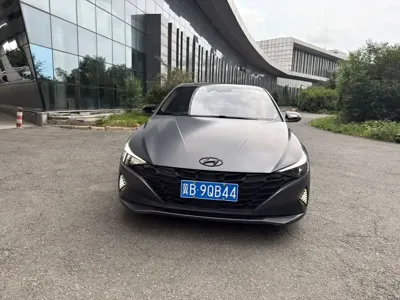 Hyundai Elantra 2022, 40000 км, за 99800 CNY