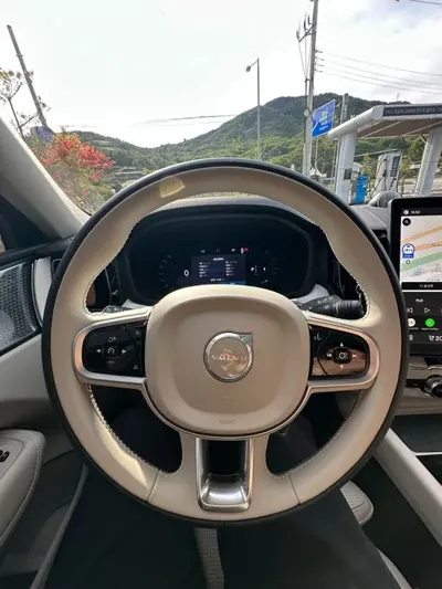 Volvo XC60 2026, 7600 км, за 0 KRW - фото 12