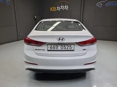 Hyundai Avante 2016, 159000 км, за 6990000 KRW