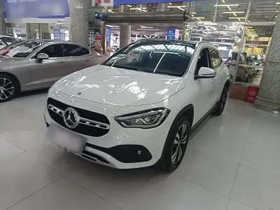 Mercedes-Benz GLA · 2022 год
