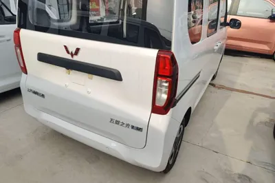 Wuling Zhiguang New Energy 2025, 100 км, за 62031.47 CNY - фото 9