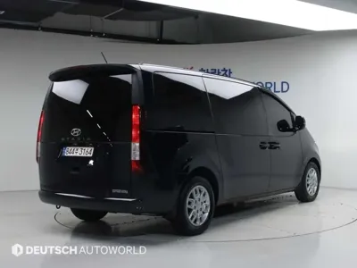Hyundai Staria 2023, 50000 км, за 24900000 KRW - фото 4