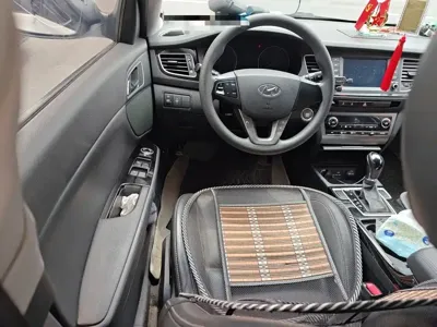 Hyundai Mistra 2016, 106000 км, за 32900 CNY