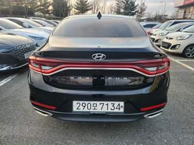 Hyundai Grandeur 2018, 127051 км, за 13900000 KRW