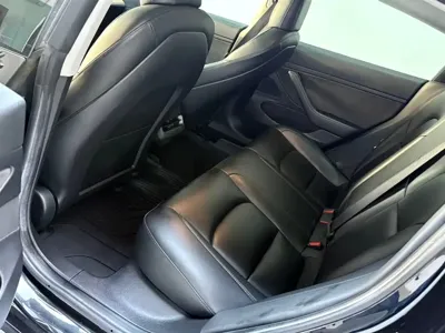 Tesla Model 3 2020, 150000 км, за 96800 CNY - фото 5