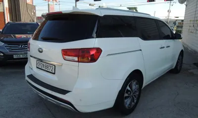 Kia Canival 2016, 196379 км, за 6500000 KRW - фото 4