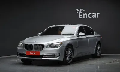 BMW 7-Series · 2015 год