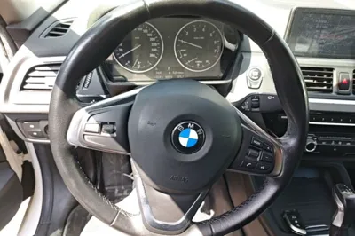 BMW 1 Series 2017, 90500 км, за 56308.9 CNY - фото 23