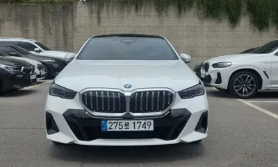 BMW 5-Series 2025, 7198 км, за 63000000 KRW