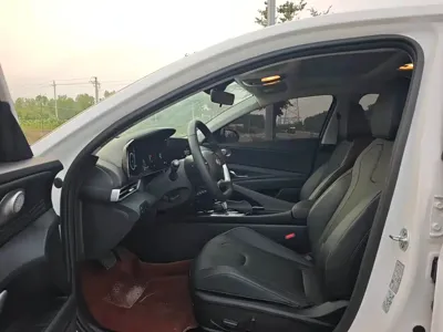 Hyundai Elantra 2024, 30000 км, за 65900 CNY - фото 4