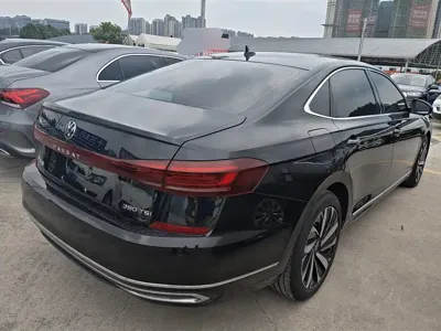 Volkswagen Passat 2025, 14700 км, за 125000 CNY - фото 3