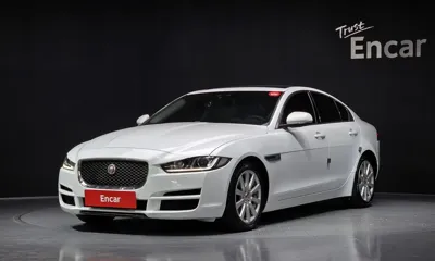 Jaguar XE · 2017 год