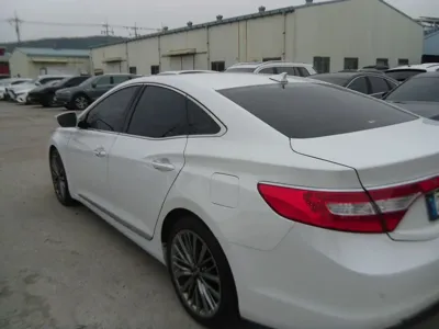 Hyundai Grandeur 2016, 204125 км, за 5300000 KRW