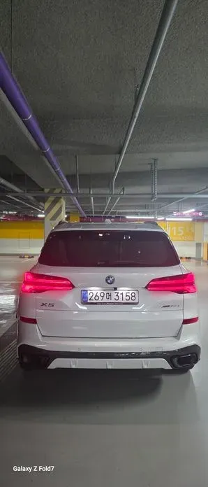 BMW X5 2025, 9990 км, за 50000000 KRW