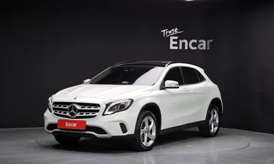 Mercedes-Benz GLA-Class · 2018 год