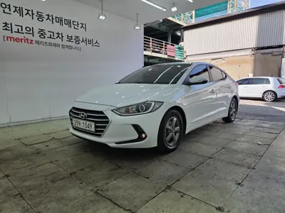 Hyundai Avante · 2017 год