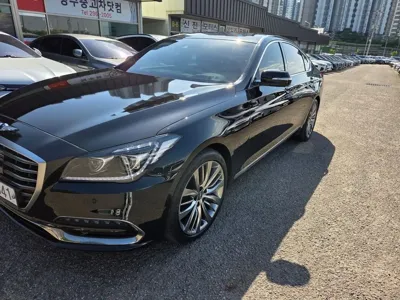 Genesis G80 2018, 129839 км, за 19600000 KRW