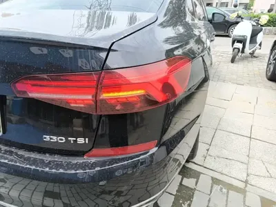 Volkswagen Passat 2019, 80700 км, за 78300 CNY - фото 8