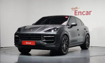 Porsche Cayenne · 2025 год